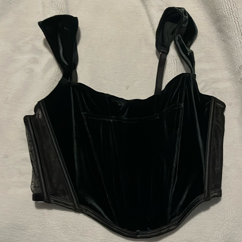 NWT Victoria’s Secret Black Velvet Cap Sleeve Corset - Picture 4 of 7